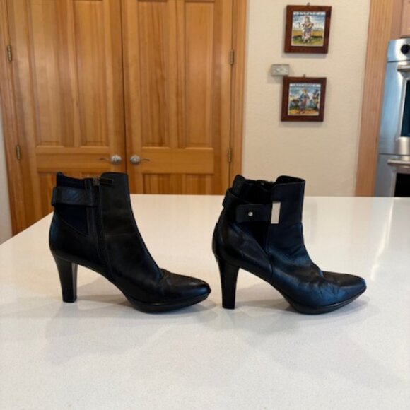 Aquatalia Waterproof Kate Middleton Rouge Royal Leather Boots, Size 9 - Picture 6 of 9